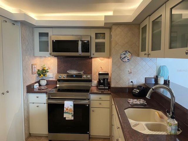 3409 AV. ISLA VERDE 702, Carolina, PR 00979