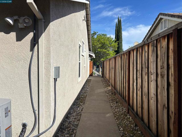 1888 BADGER PASS WAY, Antioch, CA 94531