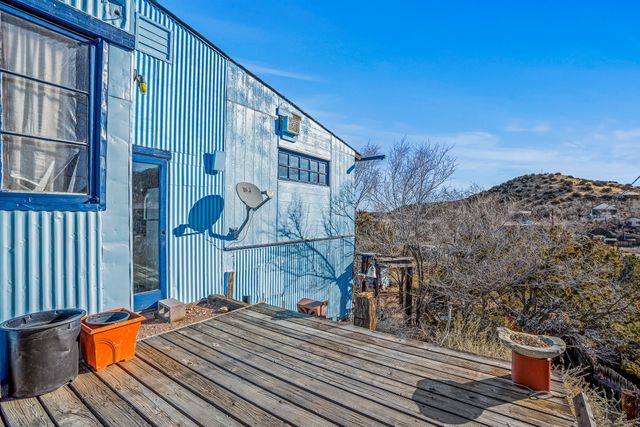 2 Grasshopper Road, Madrid, NM 87010