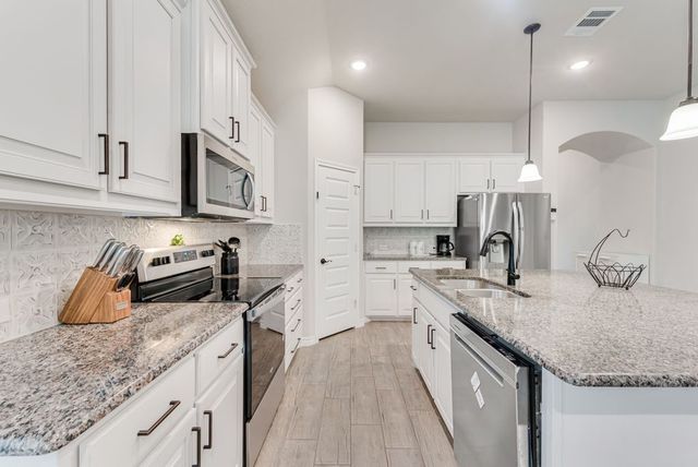 2631 Askern Court, Grand Prairie, TX 75052