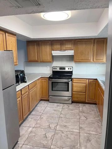 6439 S Briar Bayou Drive, Houston, TX 77072