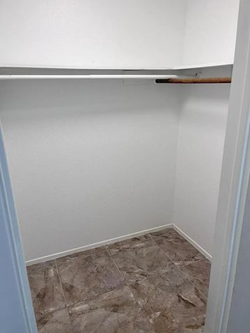 6439 S Briar Bayou Drive, Houston, TX 77072