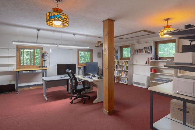 28 Mathews Road, Henniker, NH 03242
