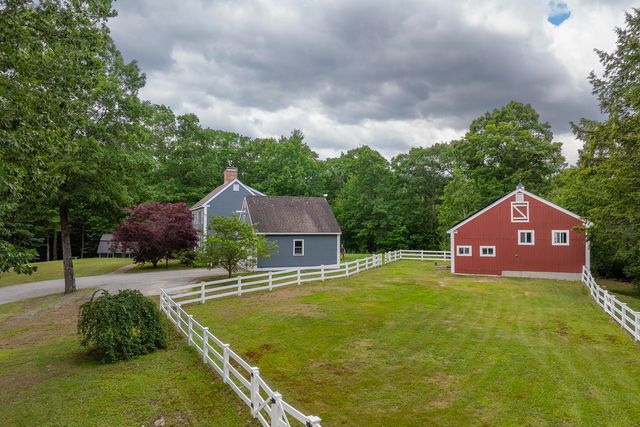 28 Mathews Road, Henniker, NH 03242