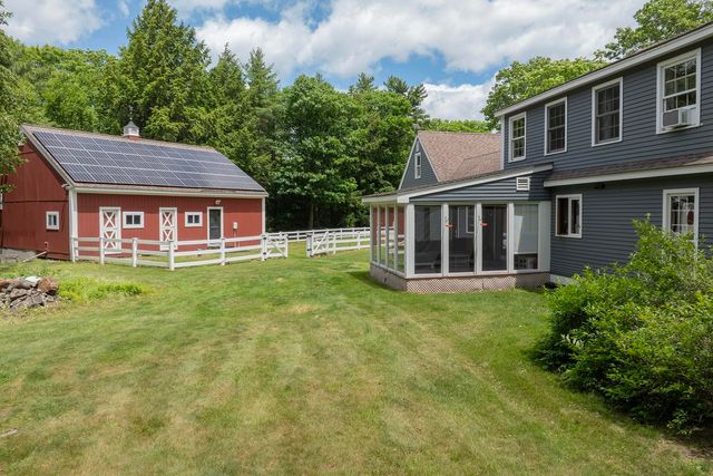 28 Mathews Road, Henniker, NH 03242