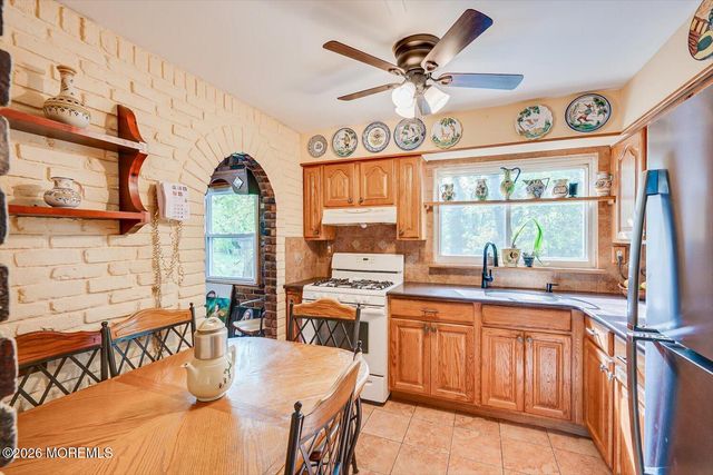 25 Hill Road, Edison, NJ 08817