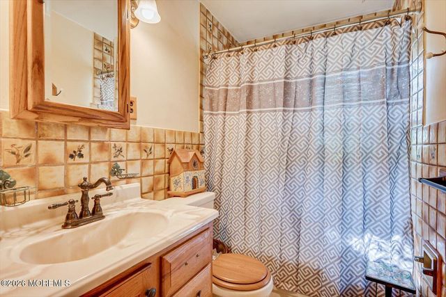25 Hill Road, Edison, NJ 08817