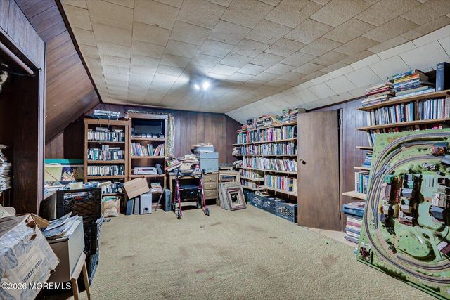 25 Hill Road, Edison, NJ 08817