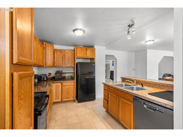 1901 Sw GOODWIN Ave, Pendleton, OR 97801