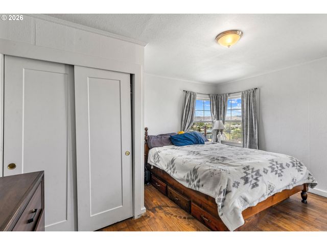1901 Sw GOODWIN Ave, Pendleton, OR 97801