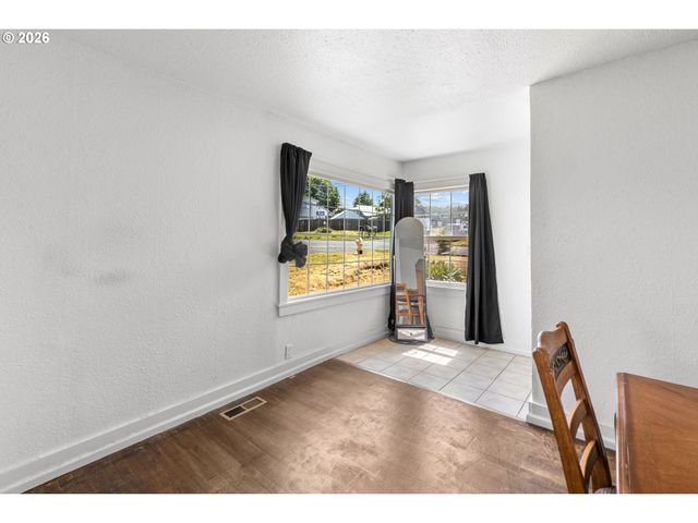 1901 Sw GOODWIN Ave, Pendleton, OR 97801