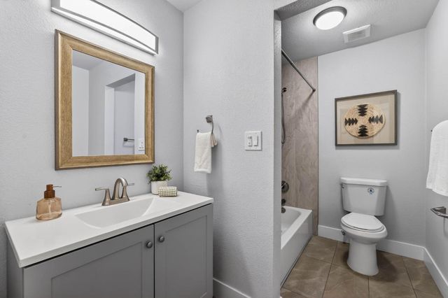 6410 Rolling Way, Carmichael, CA 95608