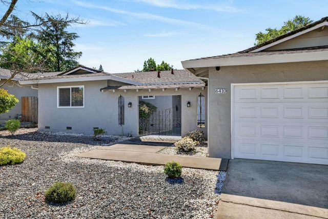 6410 Rolling Way, Carmichael, CA 95608