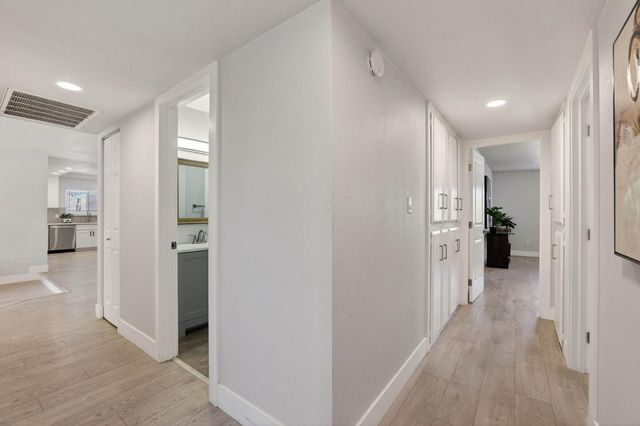 6410 Rolling Way, Carmichael, CA 95608