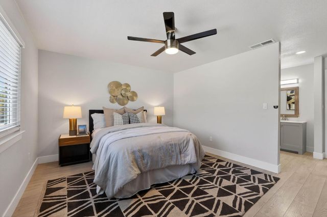 6410 Rolling Way, Carmichael, CA 95608