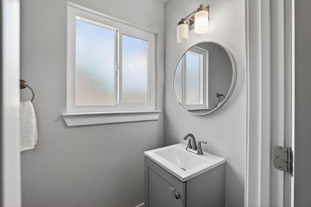 6410 Rolling Way, Carmichael, CA 95608