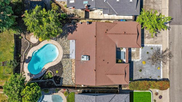 6410 Rolling Way, Carmichael, CA 95608