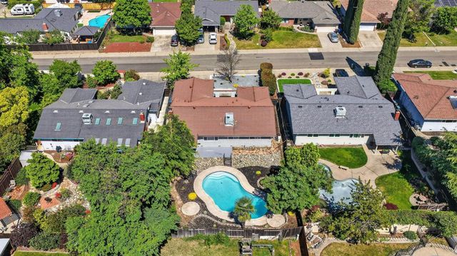 6410 Rolling Way, Carmichael, CA 95608