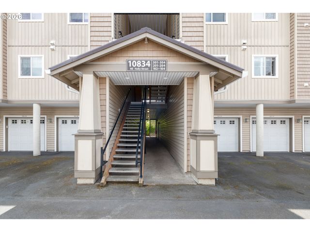 10834 Ne HOLLY St, Hillsboro, OR 97006