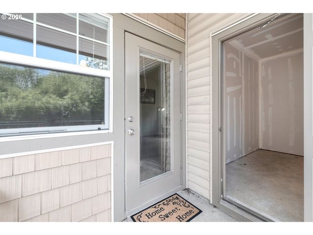 10834 Ne HOLLY St, Hillsboro, OR 97006