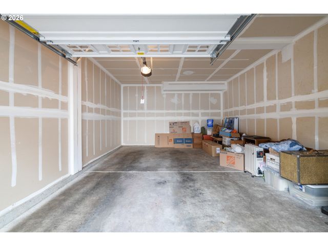 10834 Ne HOLLY St, Hillsboro, OR 97006