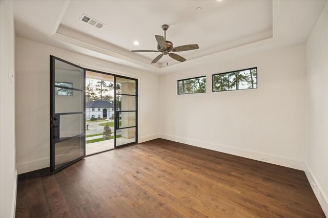 318 Knipp Road, Houston, TX 77024