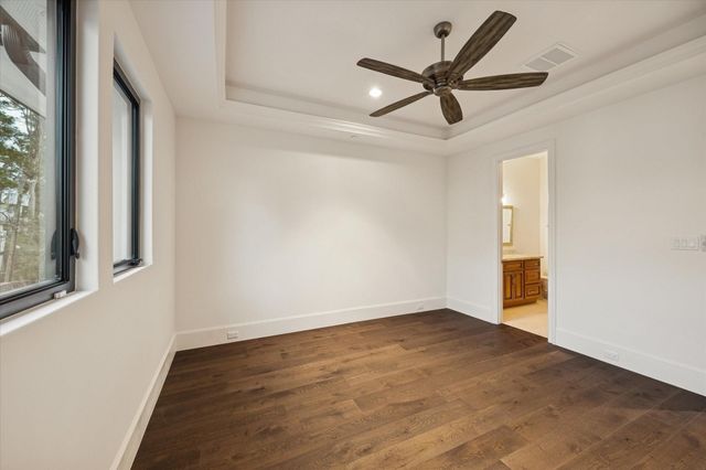 318 Knipp Road, Houston, TX 77024