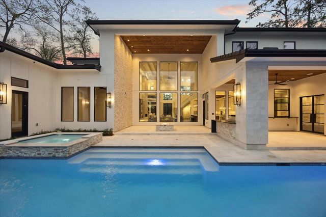 318 Knipp Road, Houston, TX 77024