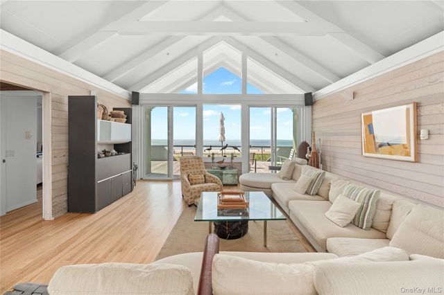 59 Gale Avenue, Seaview, NY 11770
