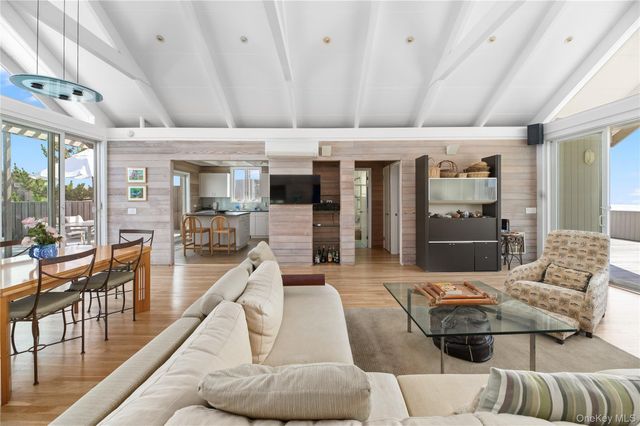 59 Gale Avenue, Seaview, NY 11770