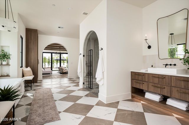 12034 N 68TH Place, Scottsdale, AZ 85254