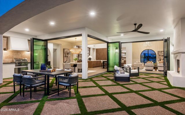 12034 N 68TH Place, Scottsdale, AZ 85254