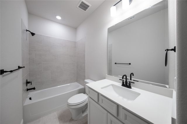 7868 Manilla Drive, Rowlett, TX 75088