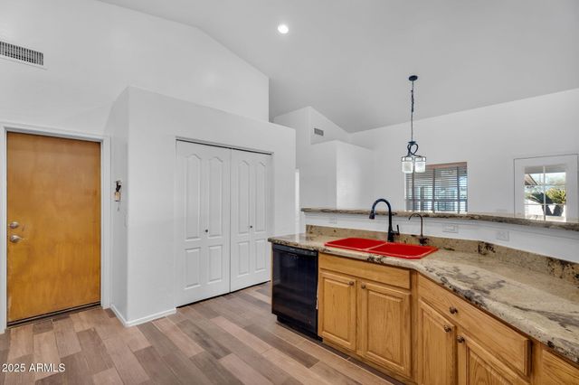 3234 E SHERRY Lane, San Tan Valley, AZ 85140