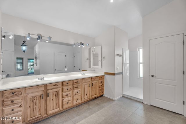 3234 E SHERRY Lane, San Tan Valley, AZ 85140