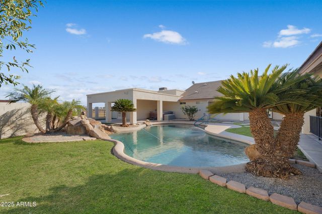 3234 E SHERRY Lane, San Tan Valley, AZ 85140