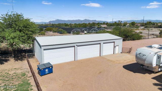 3234 E SHERRY Lane, San Tan Valley, AZ 85140