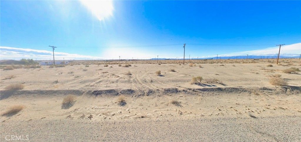 Image 1 of property listing at 971 Argentina Avenue, Salton City, CA 92275