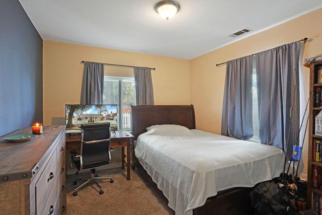 222 Maynell Ave, Modesto, CA 95354