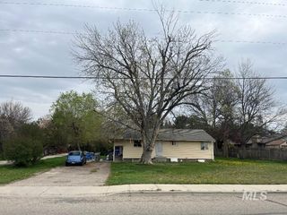 2300 S Pond, Boise, ID 83705