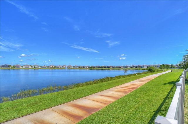 19391 LONG LAKE RANCH BOULEVARD, Lutz, FL 33558