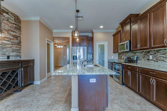 19391 LONG LAKE RANCH BOULEVARD, Lutz, FL 33558