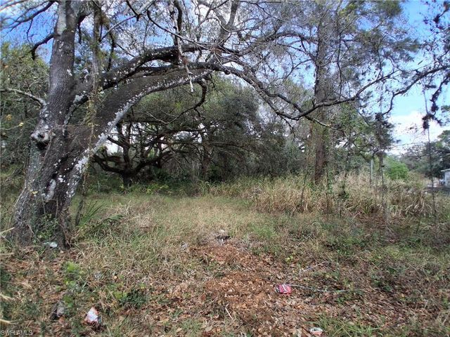 Suwanee AVE, Labelle, FL 33935