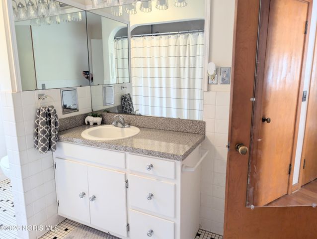 4913 Evansport Road, Defiance, OH 43512