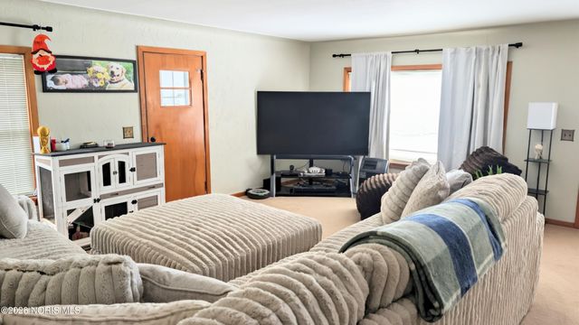 4913 Evansport Road, Defiance, OH 43512