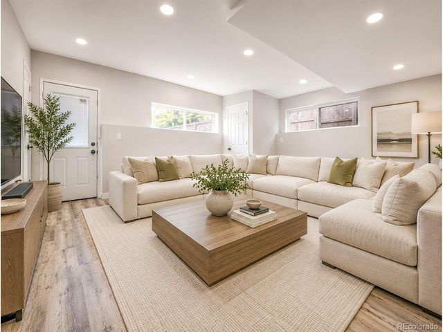 440 S Jasmine St, Denver, CO 80224