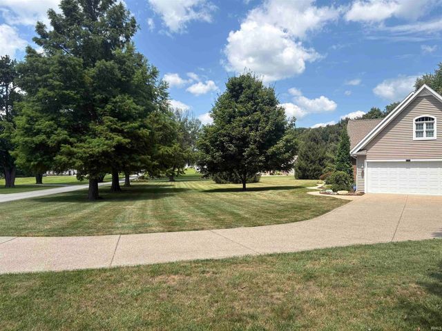 3782 N River Bluff Road, Vincennes, IN 47591
