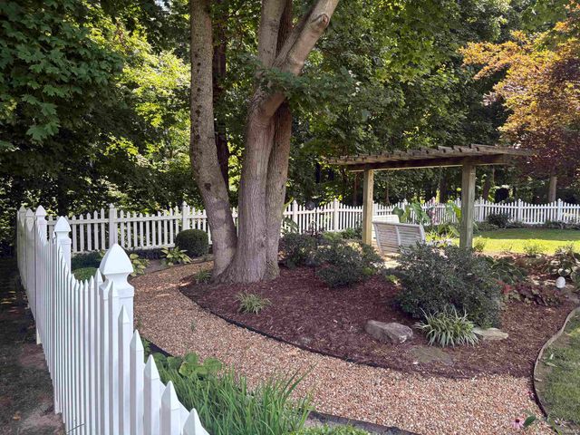 3782 N River Bluff Road, Vincennes, IN 47591