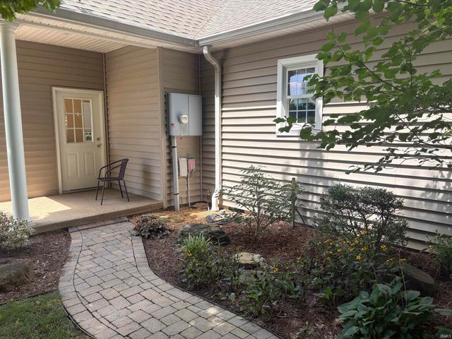 3782 N River Bluff Road, Vincennes, IN 47591