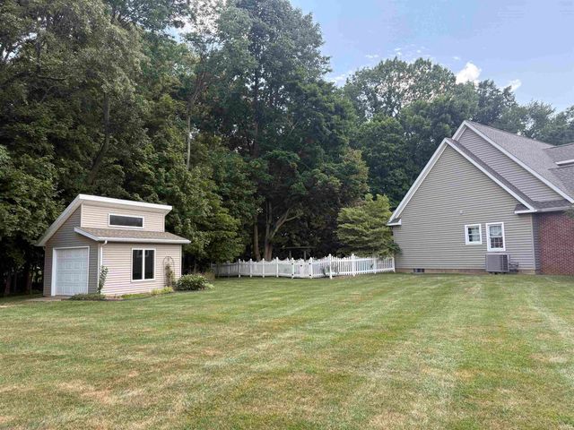 3782 N River Bluff Road, Vincennes, IN 47591